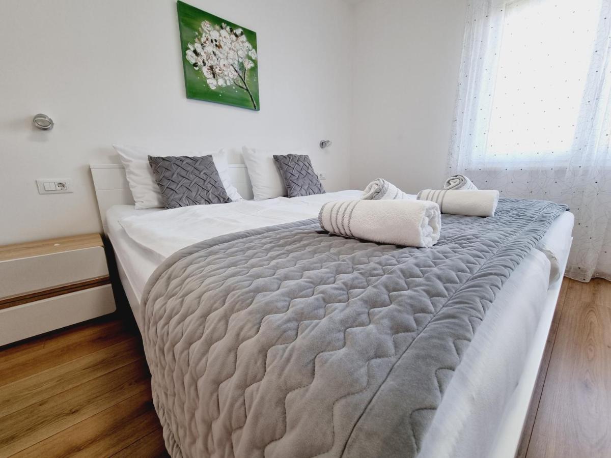 Apartman Maslina Krk Town Exterior foto