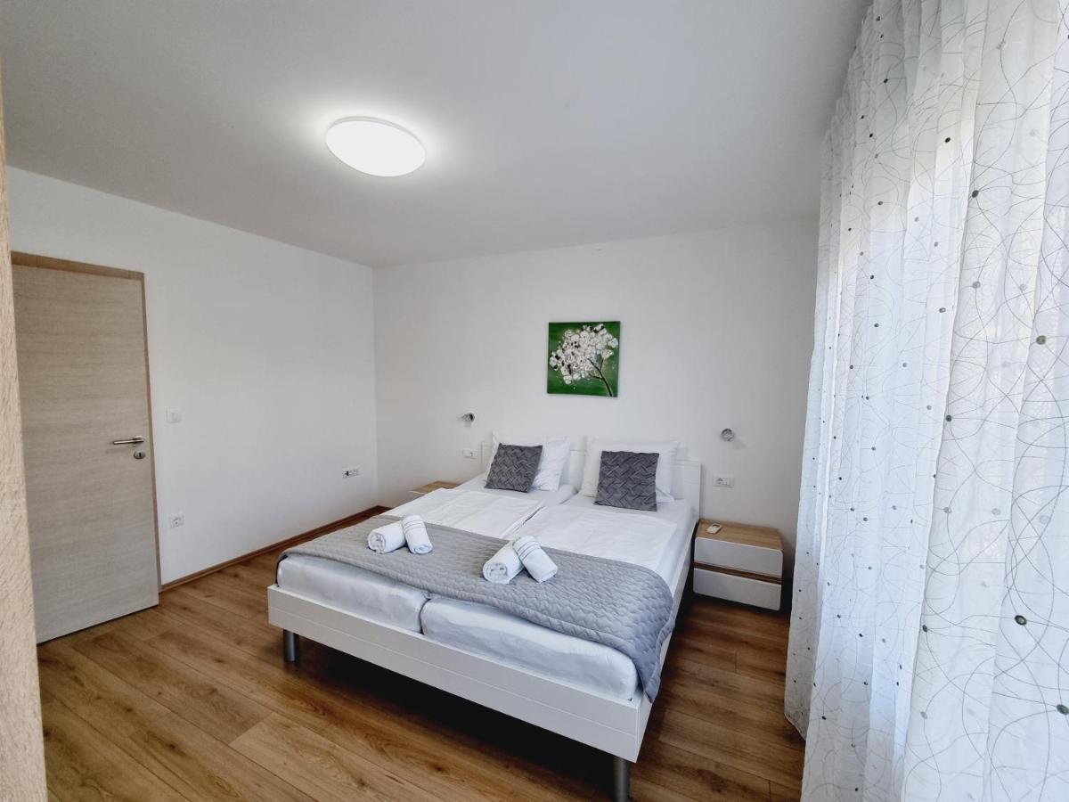 Apartman Maslina Krk Town Exterior foto