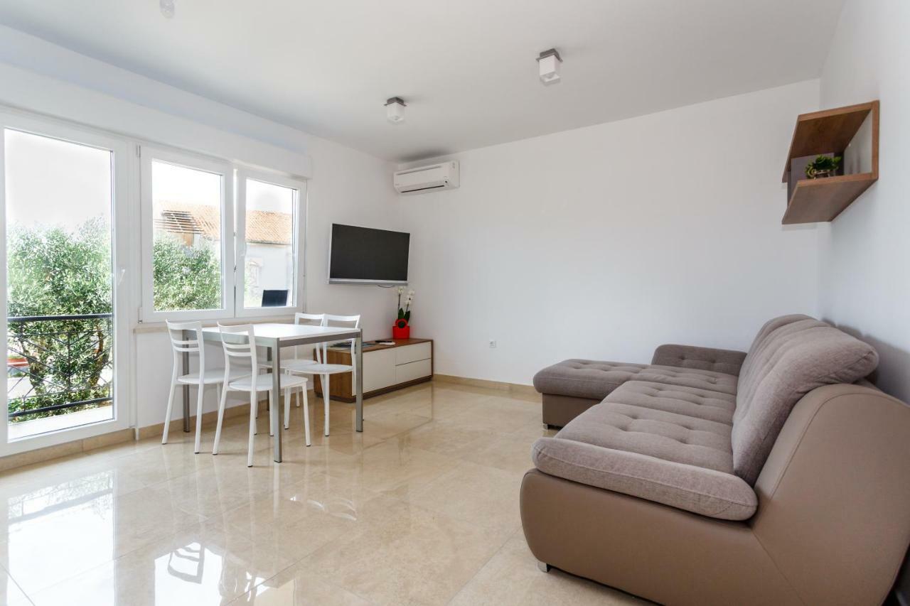 Apartman Maslina Krk Town Exterior foto